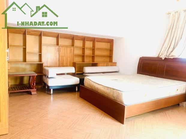 Bán Biệt Thự Hồ Bơi Sân Vườn-Thảo Điền-Quận 2-DT:379m2(14,6mx26m) 1 Trệt 2 Lầu-Giá 90 Tỷ - 1