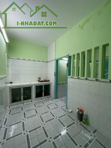 Bán nhà mặt tiền, trệt Cư Xá Vĩnh Hội P2 Quận 4 DT54m2 Giá chỉ 5 tỷ