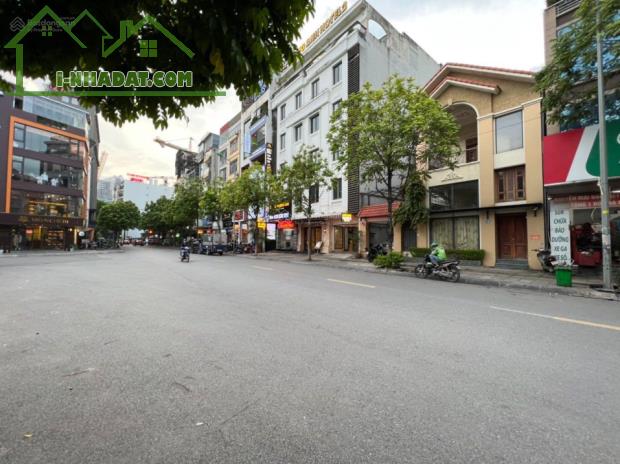 Chính Chủ Cần Bán Gấp Căn Biệt Thự Nhà Vườn KĐT Mễ Trì Hạ, Nam Từ Liêm, Hà Nội. dt 180  m