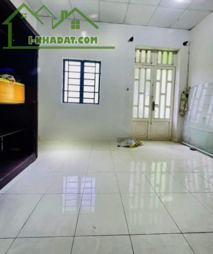 Bán nhà mặt tiền đường Bác Ái, 72m2 3 tầng - 8,9 tỷ