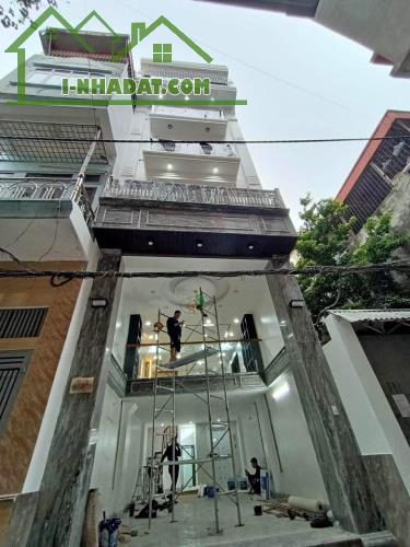 Bán nhà riêng Lideco 50m2. Nhà ở luôn, thang máy sẵn. Ôtô vào nhà. 170m đến TT Trạm Trôi