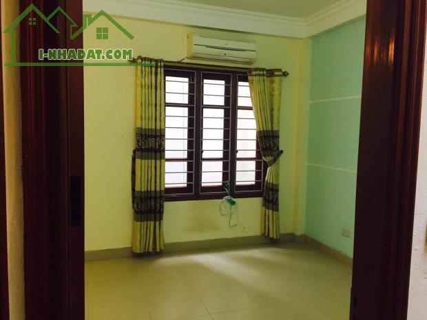 Bán nhà ngõ 68 Cầu Giấy, DT 40m, 4 tầng, MT 4m, giá 7.3 tỷ.
