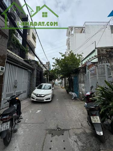 Cần tiền bán gấp căn nhà Đường Xuân Thủy, P.Thảo Điền, Quận 2. Giá chỉ 2tỷ550, SHR,hẻm oto