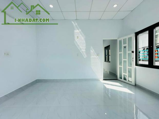 Ngộp bank bán gấp căn nhà Đường Trần Phú, Quận 5. Giá chỉ 2tỷ460 thương lượng. - 3