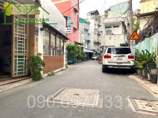 PHÚ NHUẬN - BÁN NHÀ HẺM XE HƠI - 5 TẦNG BTCT MỚI KENG - 6 PHÒNG KHÉP KÍN