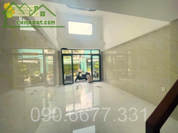 PHÚ NHUẬN - BÁN NHÀ HẺM XE HƠI - 5 TẦNG BTCT MỚI KENG - 6 PHÒNG KHÉP KÍN - 1