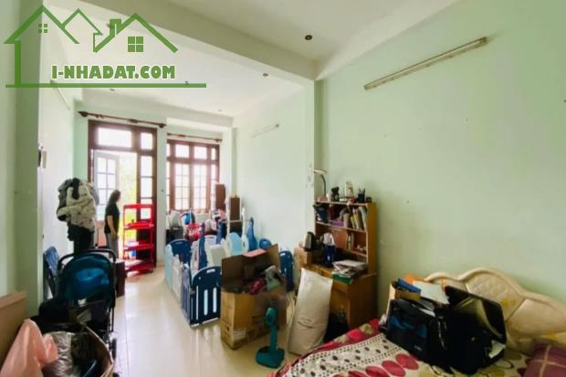Bán nhà mặt tiền Lã Xuân Oai, Thủ Đức, 100 m², 3.5m x 28.5m