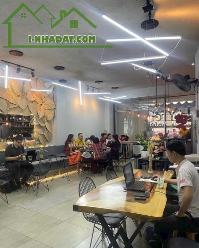 SANG NHƯỢNG QUÁN CAFE TẠI 293 NGUYỄN THÁI BÌNH, PHƯỜNG 12, TÂN BÌNH - 3