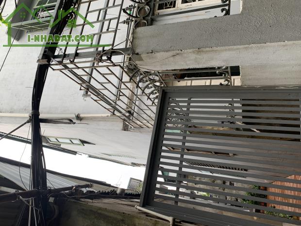 Bán đất tặng nhà ngõ 464 Âu Cơ - 90m2 - mặt tiền 6m - ngõ gần 3m - 9.3 tỷ - 2