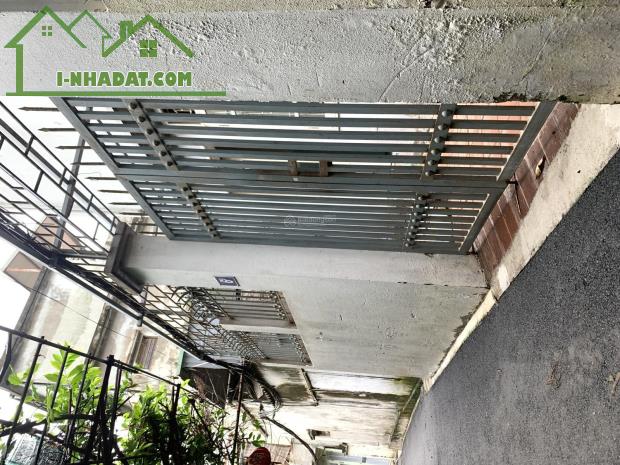 Bán đất tặng nhà ngõ 464 Âu Cơ - 90m2 - mặt tiền 6m - ngõ gần 3m - 9.3 tỷ - 1