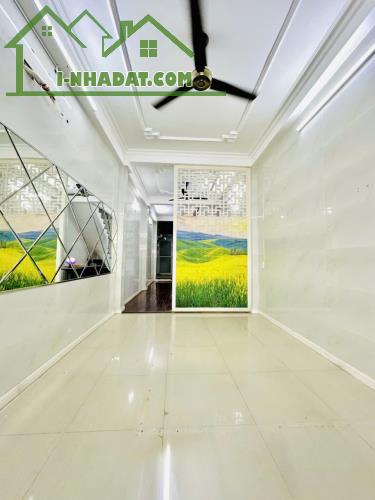 Nhà hẻm xe hơi , 61m2 , 2 lầu , Phú Nhuận , giá 7.5 tỷ . - 2