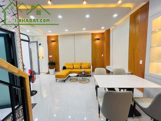 Bán lỗ nhà Hà Chương, Trung Mỹ Tây, Quận 12. Giá 2,45 tỷ/60m2, SHR - 4