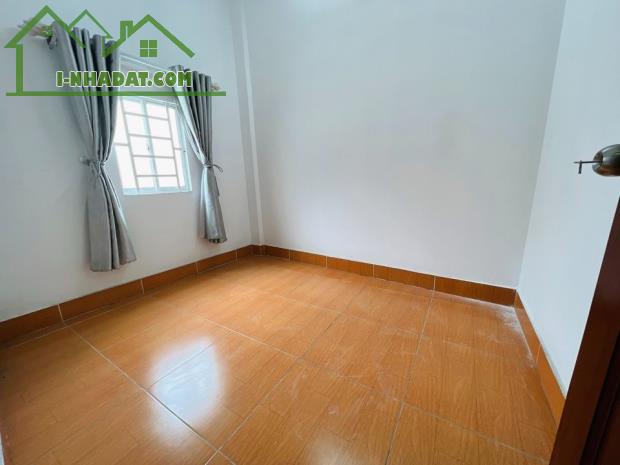 🏡 BÁN NHÀ 1 Trệt 2 Lầu ở Bình Tân💰 Giá: 1 Tỷ880 triệu - 1