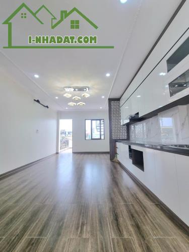 [Thang máy]Bán gấp MP An Dương, 52m2X7T,Giá 15.5 tỷ,KD Sầm Uất