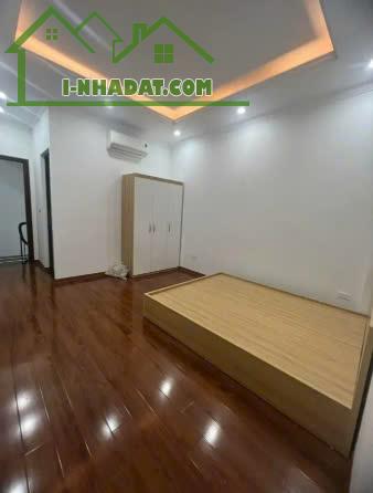 Nhà Phố Hoa Lâm Long Biên, ngõ ô tô 30m2 4.2 tỷ - 2