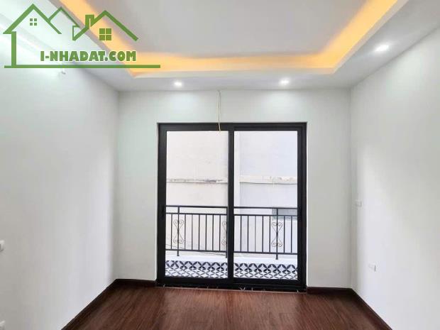 BÁN NHÀ CHÂN CẦU TỰ KHOÁT. THANH TRÌ 56M2 5 TẦNG 4,15 TỈ - 3