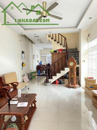 Bán nhà 4 tầng mặt tiền đường, khu bên sông Hiệp Bình Chánh, dt 150m² - 3