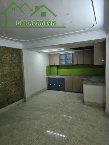Siêu phẩm Trương Định ô tô đỗ cửa,, ngõ thông kinh doanh, diện tích rộng 52m, 5 tầng, 7 tỷ