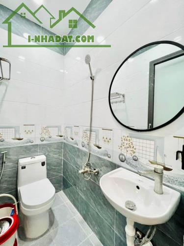 Nhà SHR  Bình Tân, 2 Lầu (Sân Thượng), Ngay Lê Trọng Tấn - Ngã Tư Gò Mây. Giá 2.2 Tỷ/TL. - 1