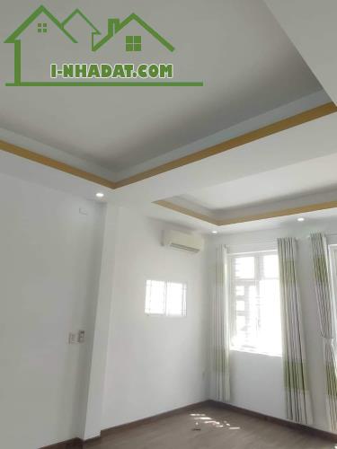 bán nhà quận 7 dưới 3 tỷ, hẻm 308 huỳnh tấn phát. dt: 6 x 6m, 2 lầu - 3
