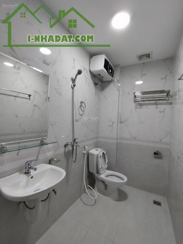 Duy nhất 1 căn nhà vị trí đẹp tại Mỗ Lao, Hà Đông 34m2, 5 tầng giá 5 tỷ LH 0904604054