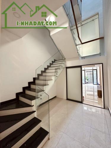 Bán gấp Giảm 800Tr ! Nhà HXH Nguyễn Trọng Tuyển,P.8, dt 56m2, 6Tầng,sân thượng.Sổ sẵn. - 2
