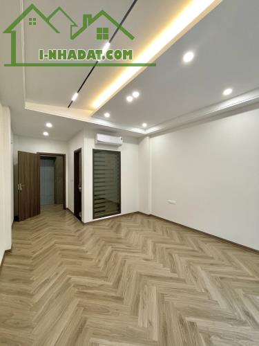 BÁN GẤP NHÀ ĐẸP CỔ LINH – THẠCH BÀN 50M x 6T THANG MÁY, GARA Ô TÔ, GẦN HỒ. HƠN 8 TỶ - 1