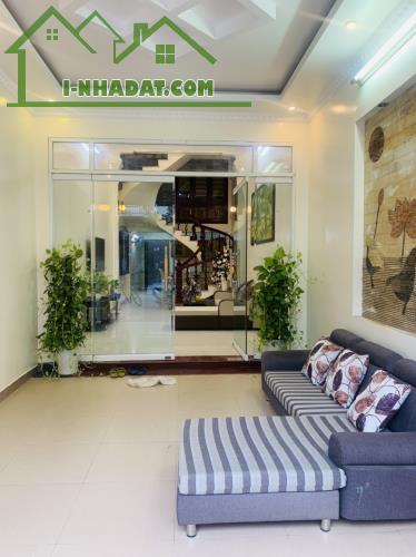 Cho thuê nhà tuyến 2 Văn Cao, 4 ngủ khép kín, DT: 90m2. - 1