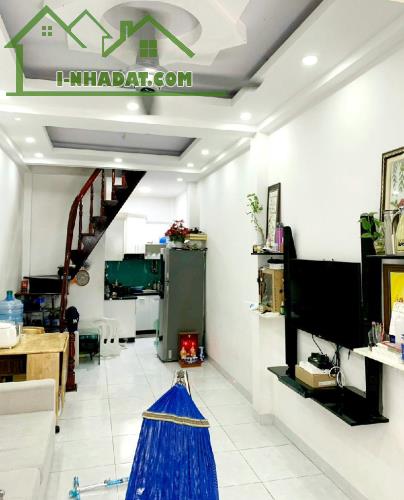 NHÀ ĐẸP  4 TẦNG 30M2 (3x10) SÂN THƯỢNG, VUÔNG VỨC, KHU DÂN TRÍ CAO,  MỚI Ở NGAY NHỈNH 2 TỶ