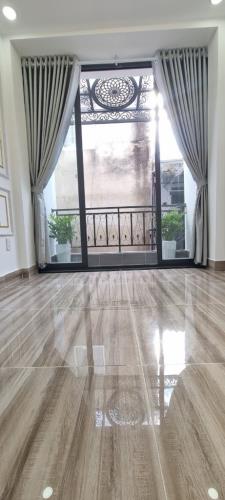 Bán Nhà Bà Hom, Phường 13, Quận 6.DT 13m2 x 3 tầng (2.5 x 5).Giá 2.33 tỷ TL.