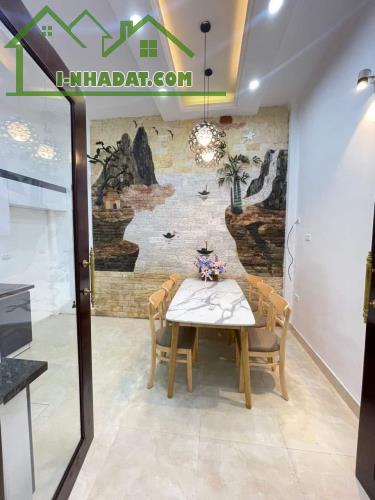 Bán nhà đẹp ở ngay ngõ 176 Trương Định, 50m, 4 tầng, MT 4.3m, 2 thoáng trước sau, 7 tỷ - 2