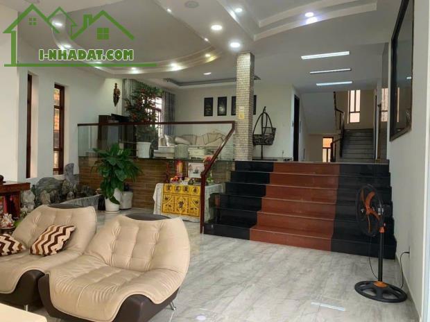 BÁN BIỆT THỰ SÂN VƯỜN 960M2 1/ PHAN THẾ HIỂN, QUẬN 8