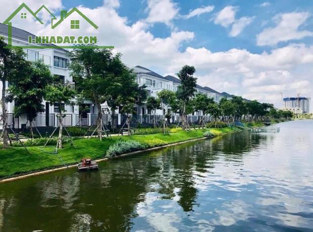 BÁN BIỆT THỰ PHONG LAN VINHOME STAR CITY