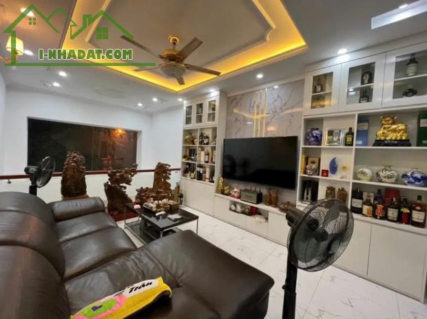 Siêu phẩm Hồng Tiến 45m,6 tầng,nhỉnh 10tỷ,gara 7 chỗ,ngõ ô tô thông,ô chờ thang máy - 3
