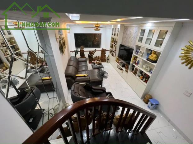 Siêu phẩm Hồng Tiến 45m,6 tầng,nhỉnh 10tỷ,gara 7 chỗ,ngõ ô tô thông,ô chờ thang máy - 2