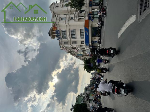 5.9 TỶ - PHAN VĂN TRỊ - 33MV – NGANG HƠN 4M - HẺM NHỰA 6M – XE HƠI NGỦ TRONG NHÀ – 4 PHÒNG