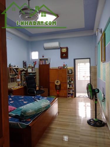 BÁN NHÀ 4 TẦNG (4x27) HẺM XE TẢI - 108M2 - NHỈNH 5 TỶ - GẦN TRƯỜNG GTVT - 1