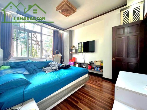 🏡🏡🏡 MẶT TIỀN KINH DOANH SẦM UẤT- NGAY CỔNG NHÀ GA T3- KHU HOÀNG HOA THÁM ĐANG RẦN RẦN- - 1