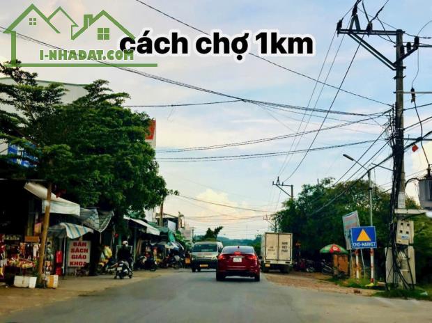 Bán 200m2 đất thổ cư- ngang 10m, dài 20m. Đường bê tông, gần  ngã tư Dầu Giây. Giá 600 tri - 3