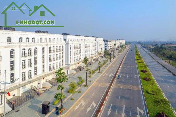 CC Bán Biệt thự Avenue Garden 325m x 5 Tầng - Phố Tây Thăng Long 60m - Vỉa hè 10m