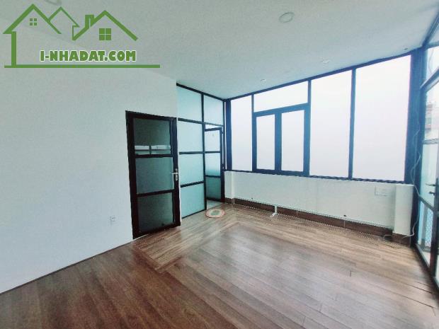 MẶT TIỀN LÔ GÓC P1 BÌNH THẠNH NHÀ MỚI ĐẸP LÔ GÓC 3 LẦU 4.5x12 SALE MẠNH - 2