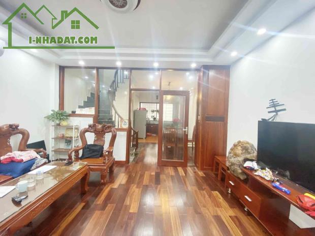 Bán nhà đẹp Lạc Trung, Hai Bà Trưng, ôtô, kinh doanh, 90mx4t, 23.8 tỷ, 0985696268