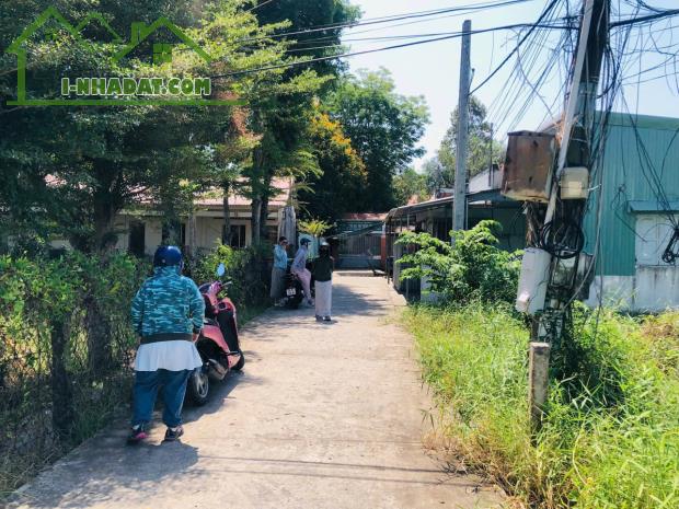 Sang Nhượng Lại Lô Đất, Full Thổ Cư (ODT-Đất Đô Thị) Nằm Trung Tâm Hành Chính Cần Đước - - 2