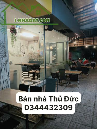 Bán nhà Thủ Đức – Mặt tiền kinh doanh Lê Văn Việt – 270 m2 – Ngang 10m – Chỉ 21.5 tỷ - 2