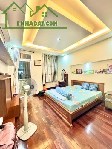 Tòa nhà 6 tầng khu VIP phường Tân Quy, quận 7 nhỉnh 17 tỷ