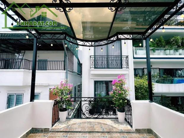 DÂN XÂY Bồ Đề rẻ nhất kvuc,55m,4 tầng,nhỉnh 10tỷ,NGÕ THÔNG-ÔTÔ ĐỖ CỬA-2 THOÁNG
