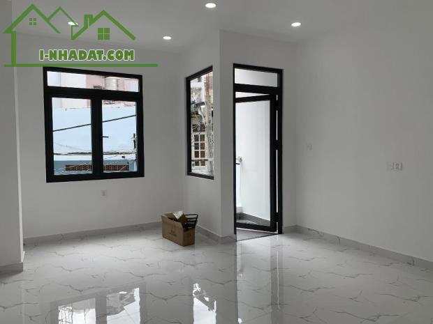 Nhà mới đẹp Hẻm Ôtô, 3 tầng đúc, Trường Chinh, Tân Bình, 4.3x16, 67m2, 8.x tỷ TL