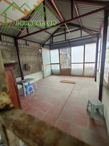 Bán nhà ngõ 269 Lạc Long Quân, DT 80m, 4 tầng, MT 6.7m, giá 14 tỷ, ngõ 2.5m.