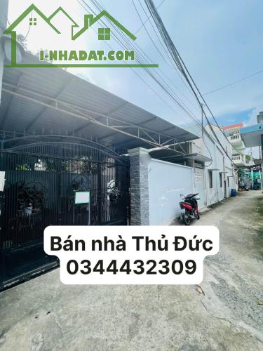 Chỉ hơn 40 tr/m2 – Bán nhà Thủ Đức – Đình Phong Phú – 168 m2 – HXH – 7.8 tỷ