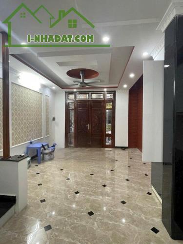 Bán nhà phố Minh Khai, Hai Bà Trưng 36m, 5 tầng. Giá: 7.5 tỷ - 4